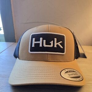 Huk Tan and Black Trucker Hat